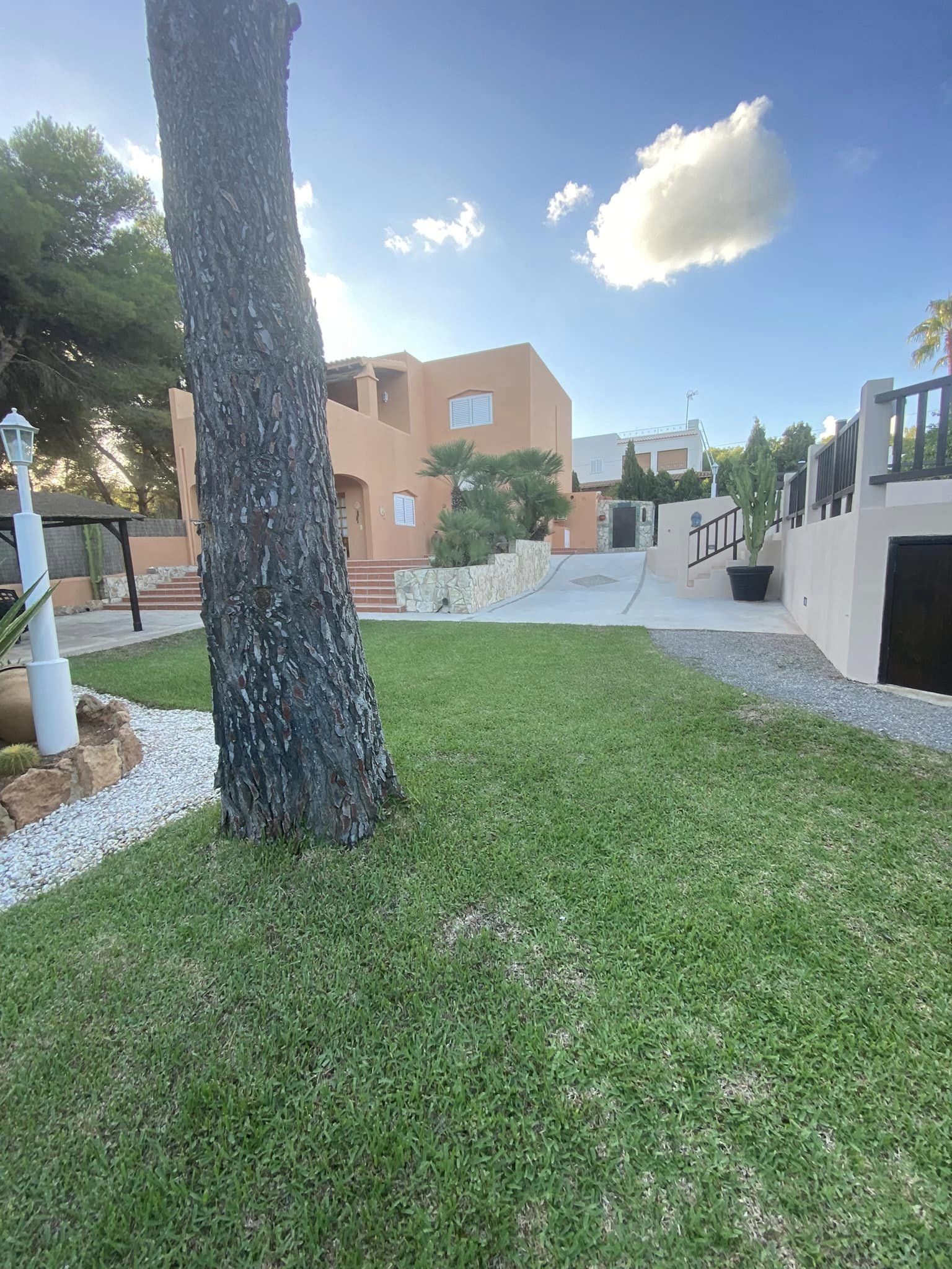 307773981_1545792022506049_8496975811263428968_n