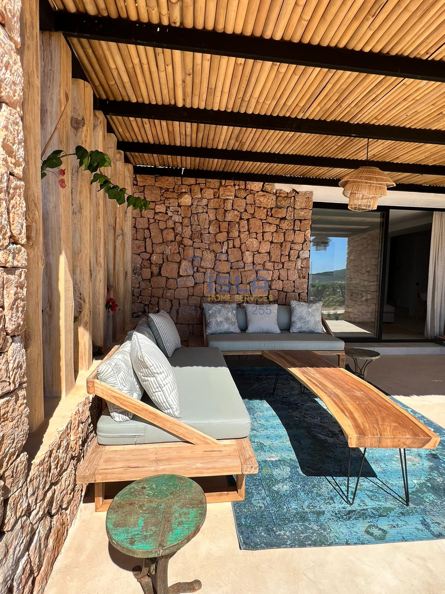 WhatsApp-Image-20rrreq22-11-25-at-15.57