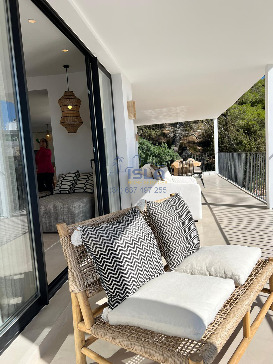 WhatsApp-Image-eeerq2022-11-25-at-15.57