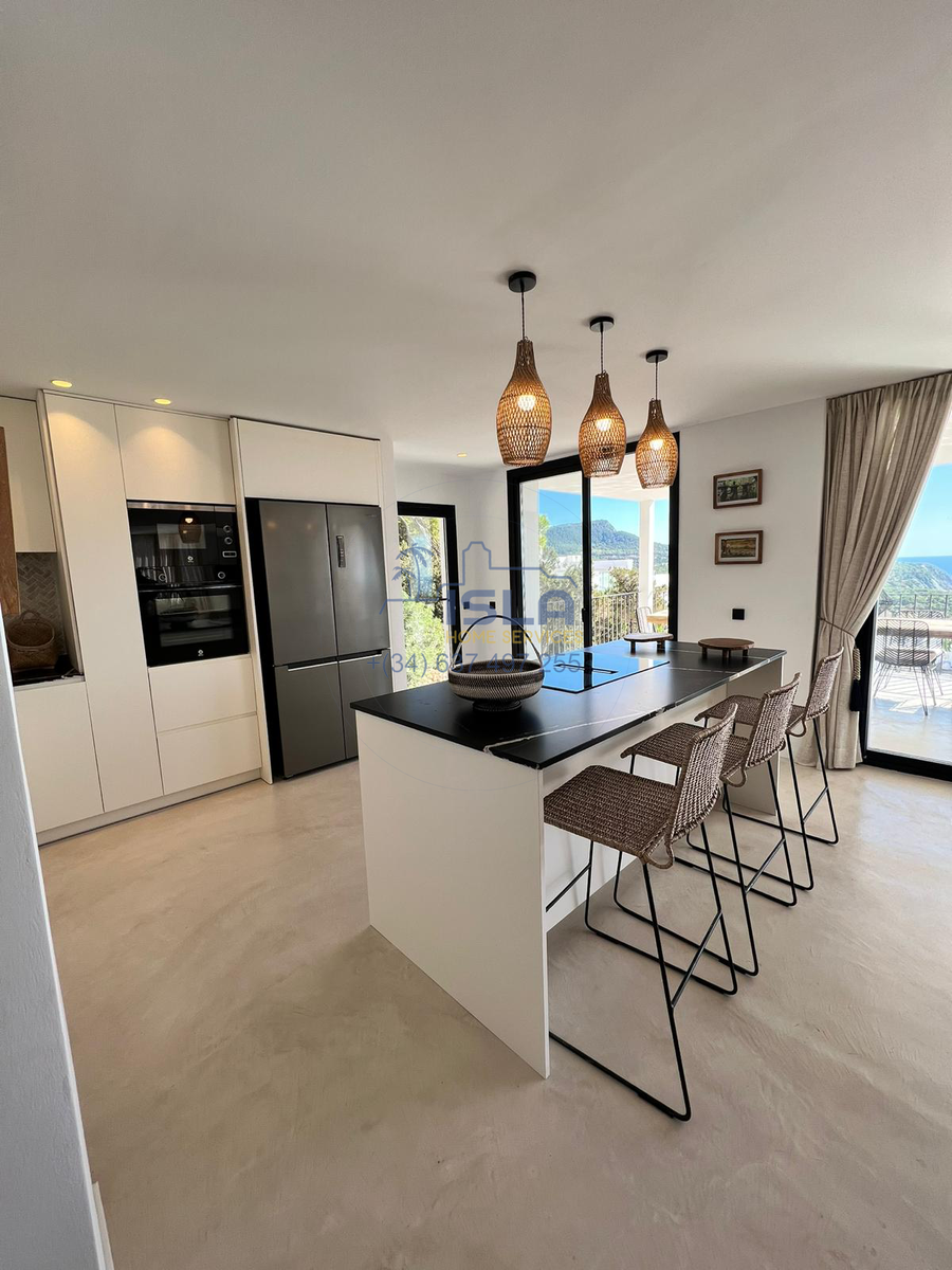 WhatsAppaawq-Image-2022-11-25-at-15.57